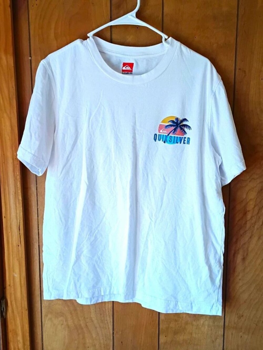 Quiksilver Men's T-Shirt Size L White "A Touch of Paradise" Graphic Crew Neck